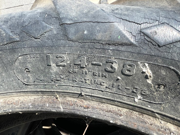 #4696-•-(5)-tractor-tires-image-6