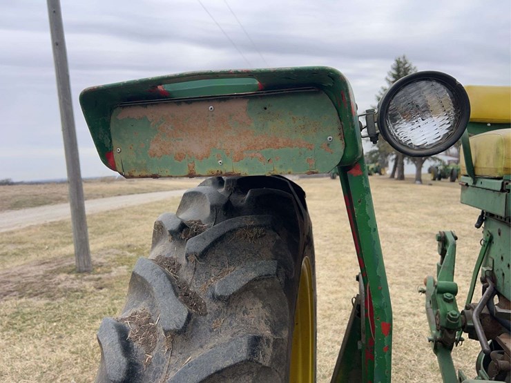 john-deere-70-image-30