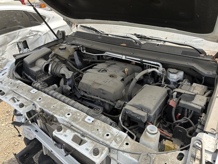 2018-gmc-canyon-sle-image-13