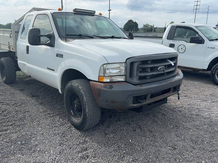 2001-ford-f350-image-3