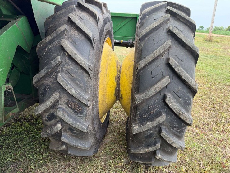 1997-john-deere-9600-image-40