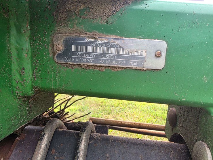john-deere-200-image-24