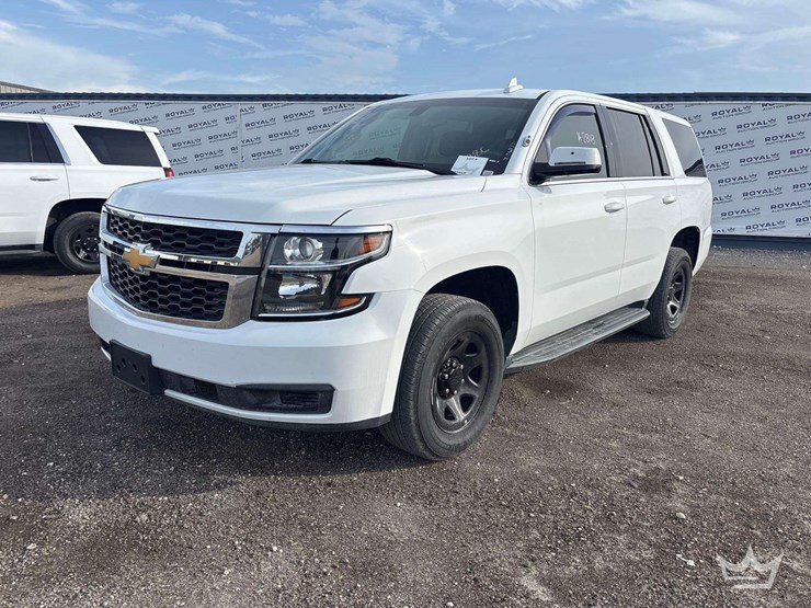 2019-chevrolet-tahoe-image-1