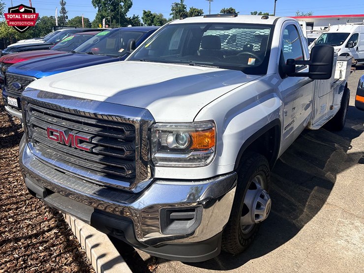 2019-gmc-3500-image-2