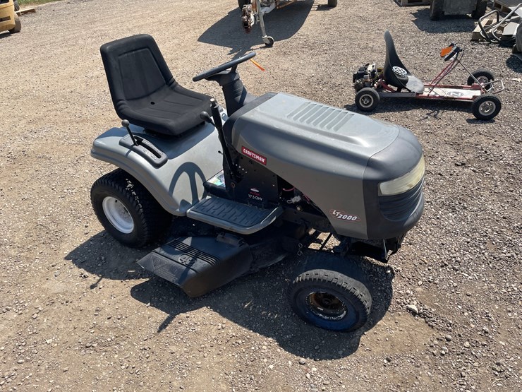 2007-craftsman-lt2000-image-3