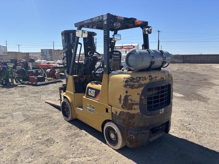 2020-caterpillar-gc40k-image-4