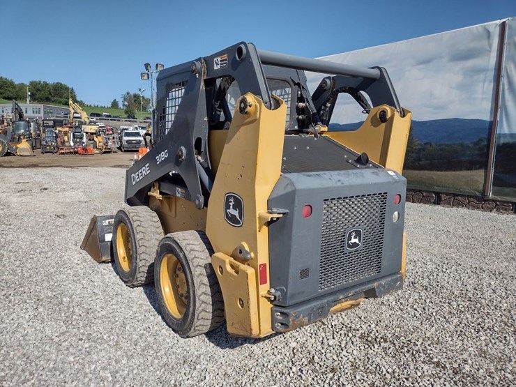 deere-318g-image-25