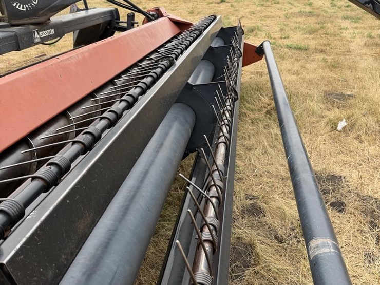 hesston-1170-image-18