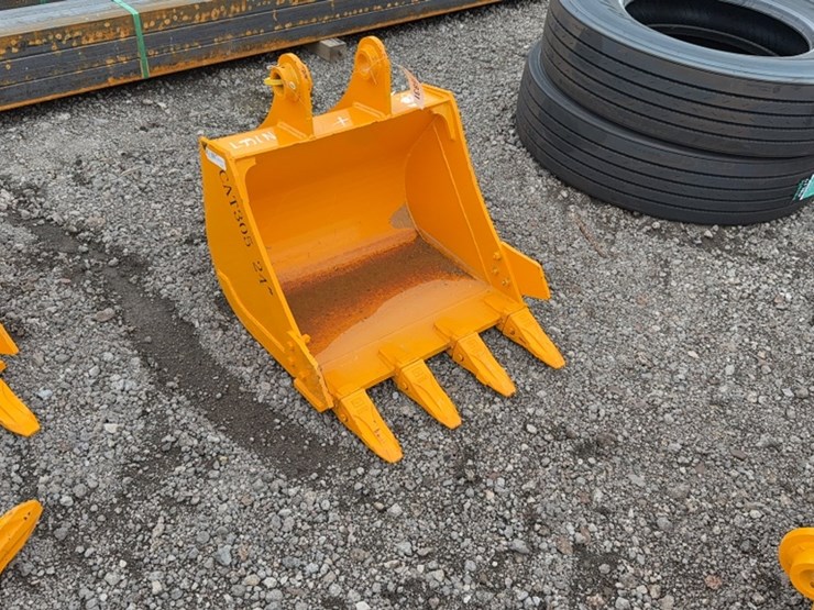 caterpillar-305-image-1
