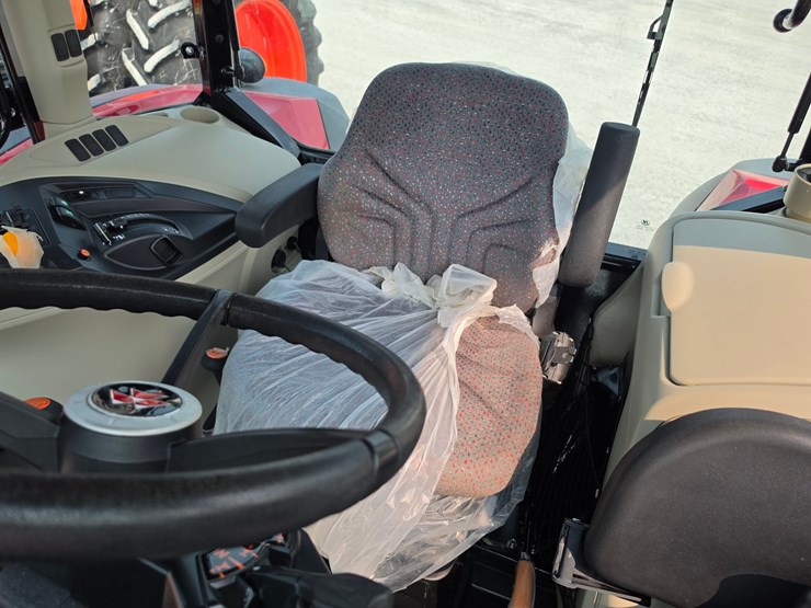 2021-massey-ferguson-4710-image-11
