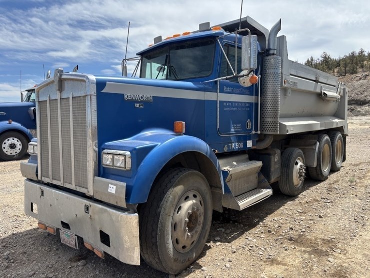 1996-kenworth-w900b-image-1