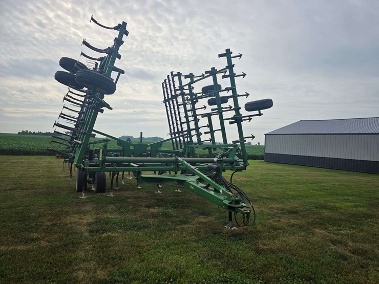 john-deere-2210-image-5