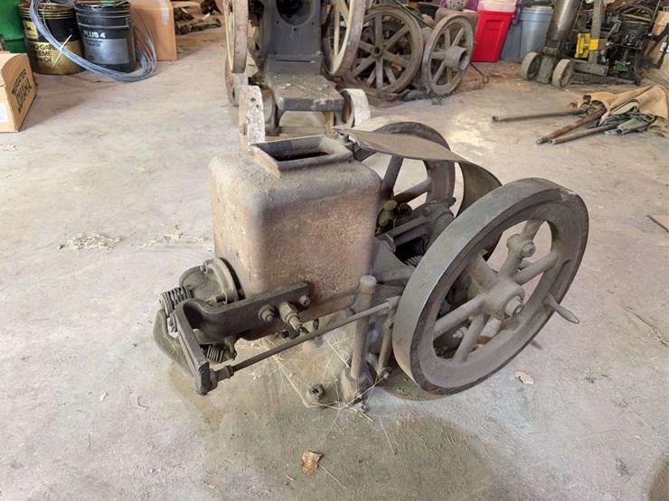hit-and-miss-engine-image-6