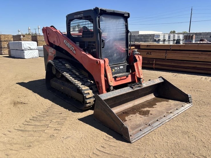 2017-kubota-svl95-2s-image-2