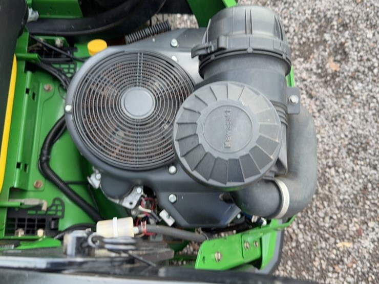 2010-john-deere-z925a-image-11