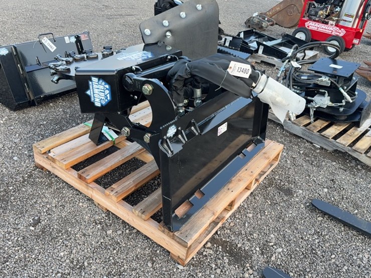 #2019-•-blue-diamond-skid-steer-stump-grinder-image-5