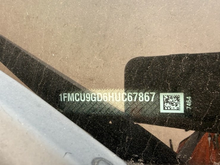 2017-ford-escape-se-image-15
