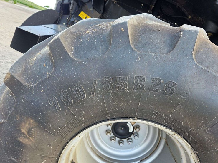 2013-case-ih-8230-image-60