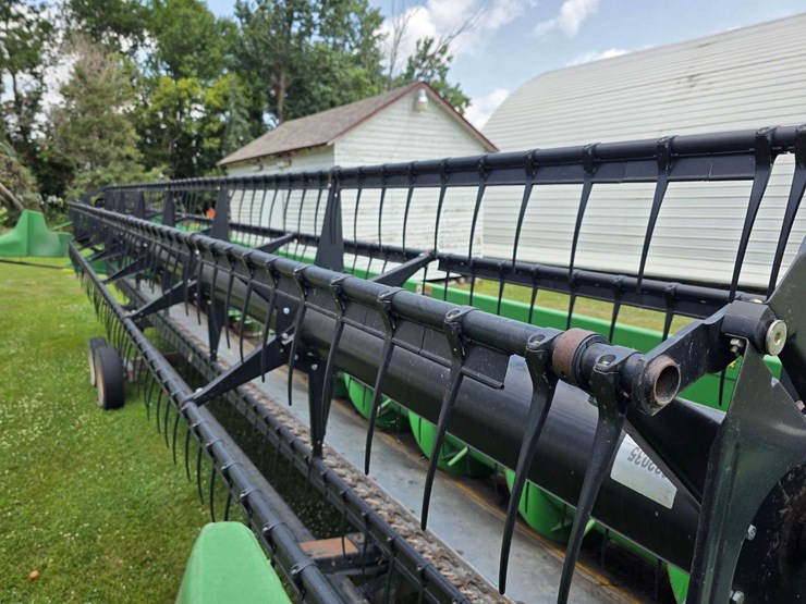 2013-john-deere-630f-image-14