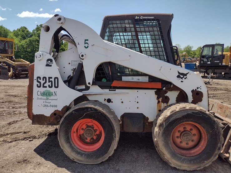 bobcat-s250-image-21