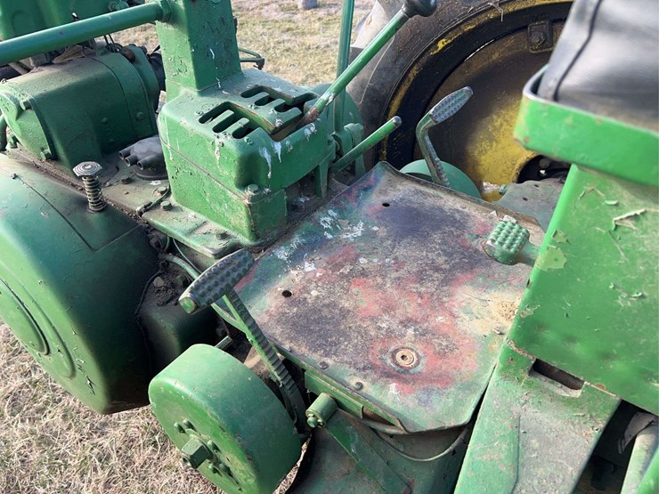 john-deere-model-b-image-37
