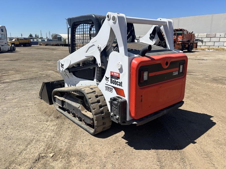 2019-bobcat-t595-image-4
