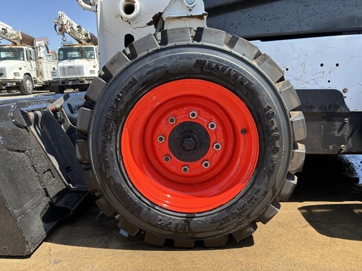2022-bobcat-s590-image-9