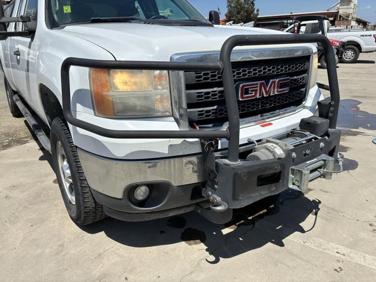 2012-gmc-sierra-2500hd-image-10
