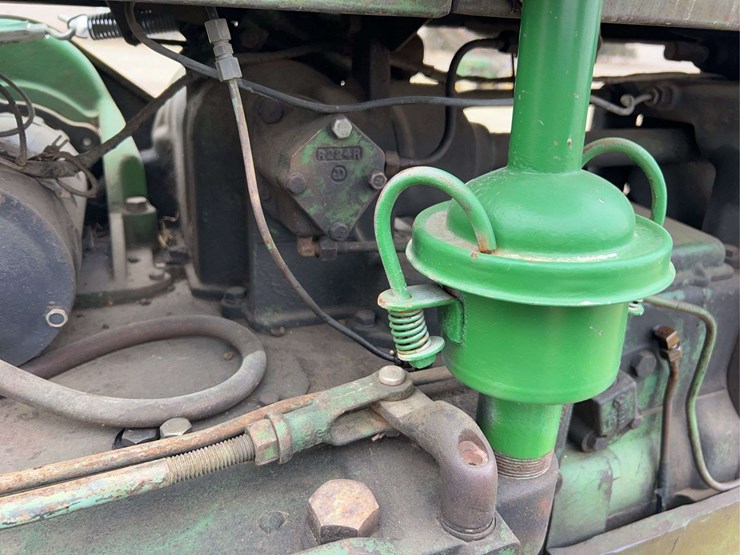 john-deere-70-image-26