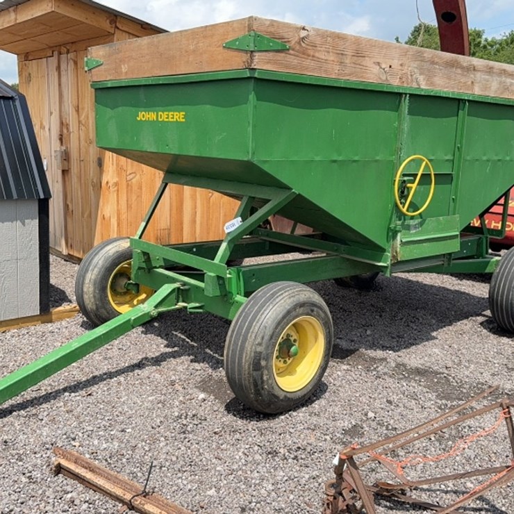 1065 JOHN DEERE 1065A