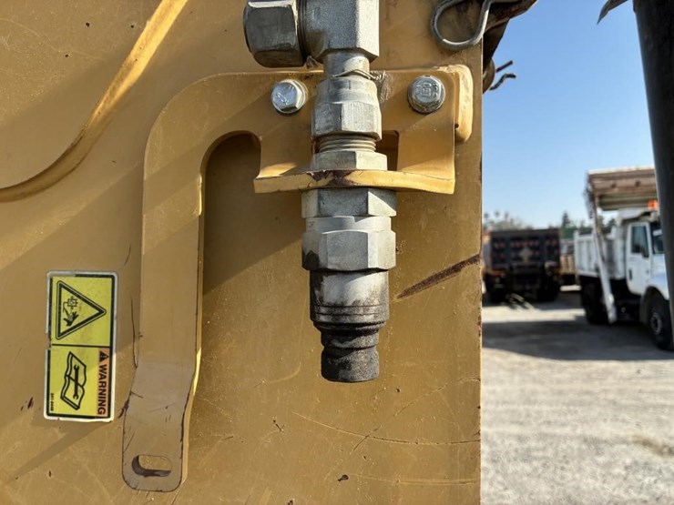 2008-caterpillar-430e-image-16