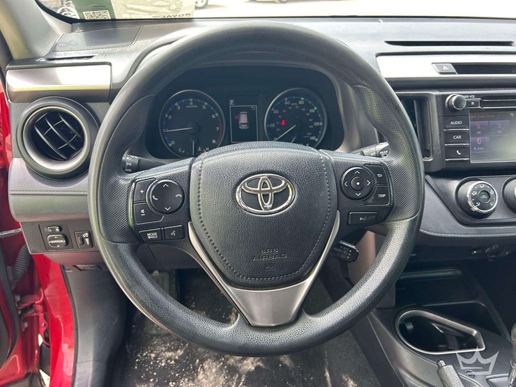 2017-toyota-rav4-image-10