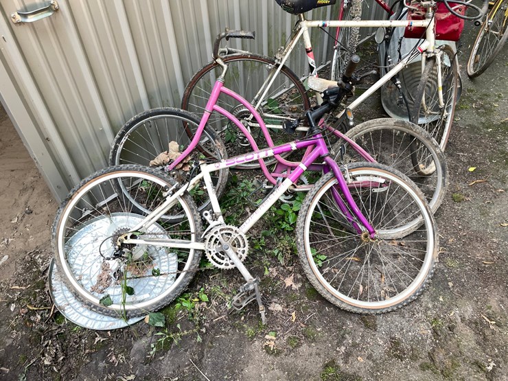 #7015-•-(various)-bicycles-image-4