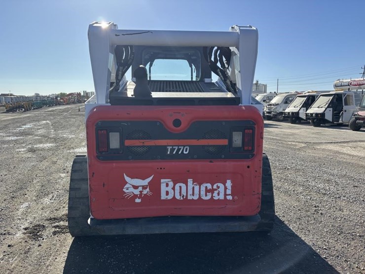 2019-bobcat-t770-image-8