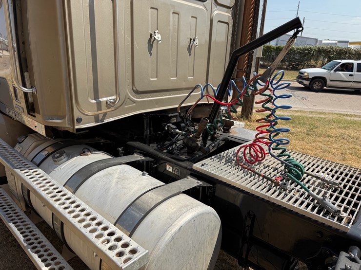 2014-western-star-4900-image-11