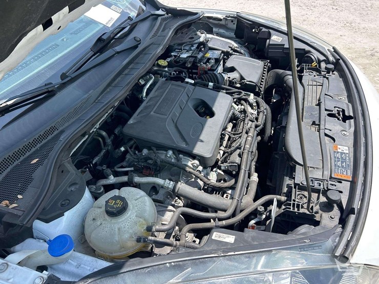 2020-ford-escape-image-9