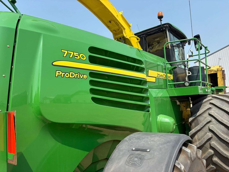 2012-john-deere-7750-image-105