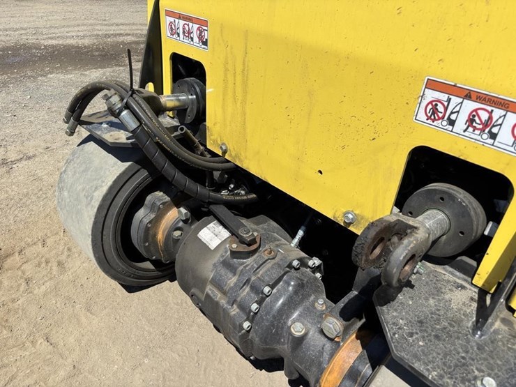 hyster-e120xn-forklift-image-9