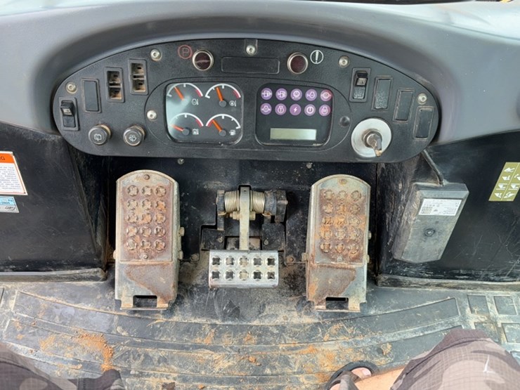 caterpillar-963c-image-14
