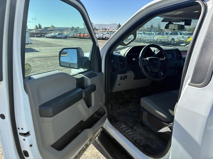 2016-ford-f150-image-13