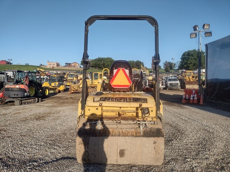 caterpillar-cb34xw-image-4