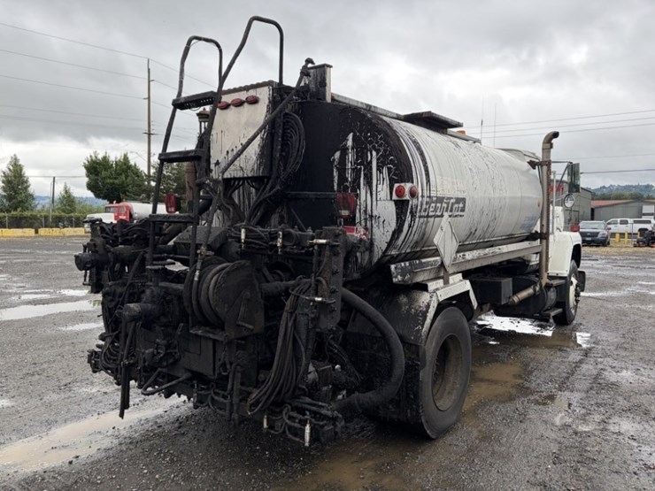 1990-ford-l8000-image-4