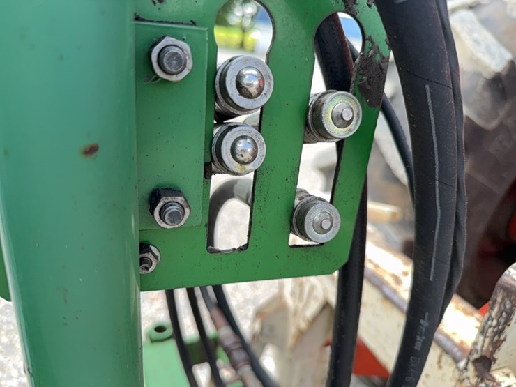 john-deere-750-image-25