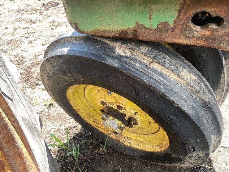 john-deere-60-image-16