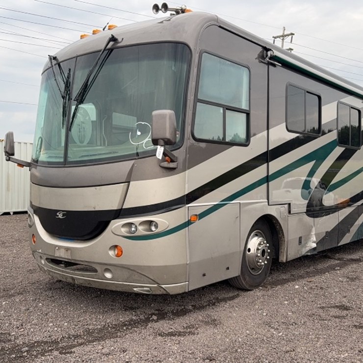 #3003 • 2003 COACHMAN 40' SPORTS COACH ELITE MOTOR HOME