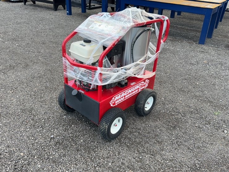#2042-•-magnum-4000-series-heated-pressure-washer-image-1