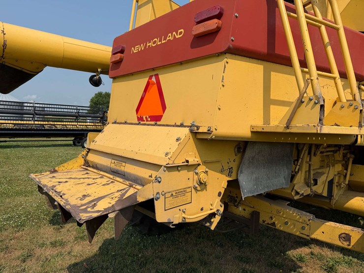1992-new-holland-tr86-image-19