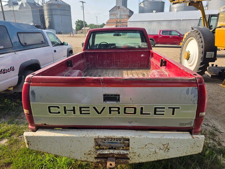1989-chevrolet-cheyenne-3500-image-12