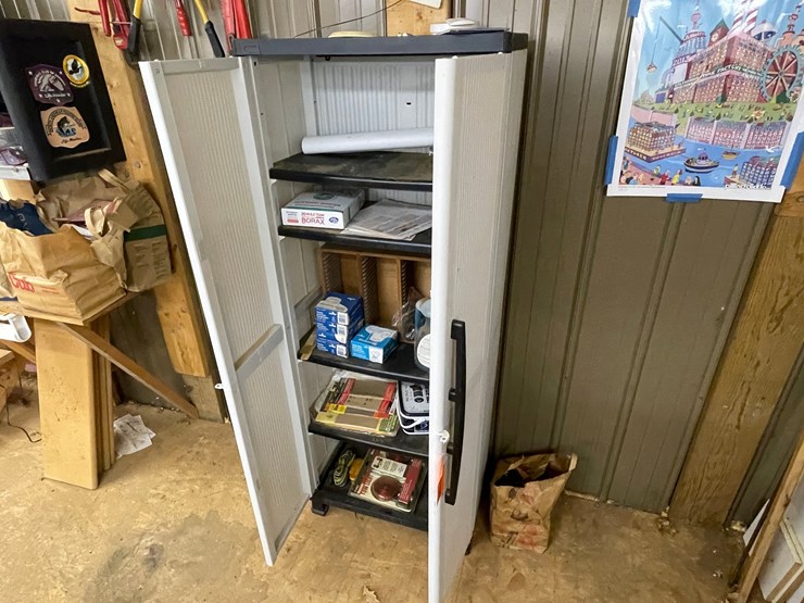 #7124-•-cabinet-and-contents-image-1