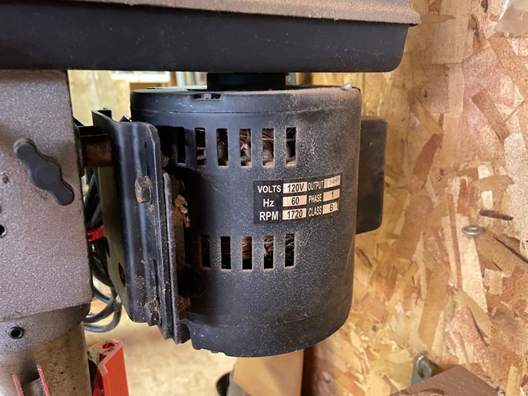 #7136-•-central-machinery-drill-press-image-5